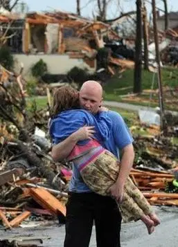 《飞来横祸》：爆笑喜剧来袭！看倒霉蛋如何逆袭人生，笑到头掉！