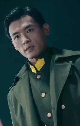 《战龙》：硬汉柔情，拳拳到肉！揭秘动作电影背后的父子情深与家国大义